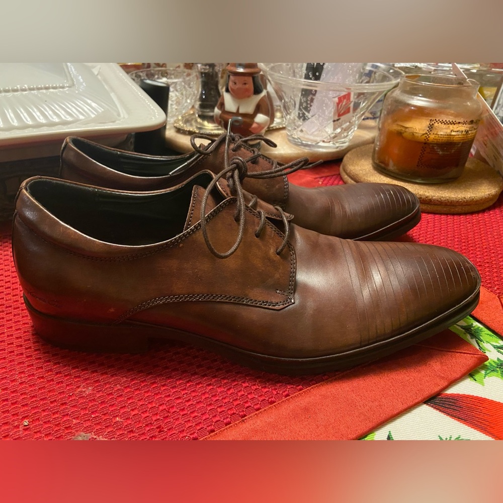 Kenneth Cole dress shoes